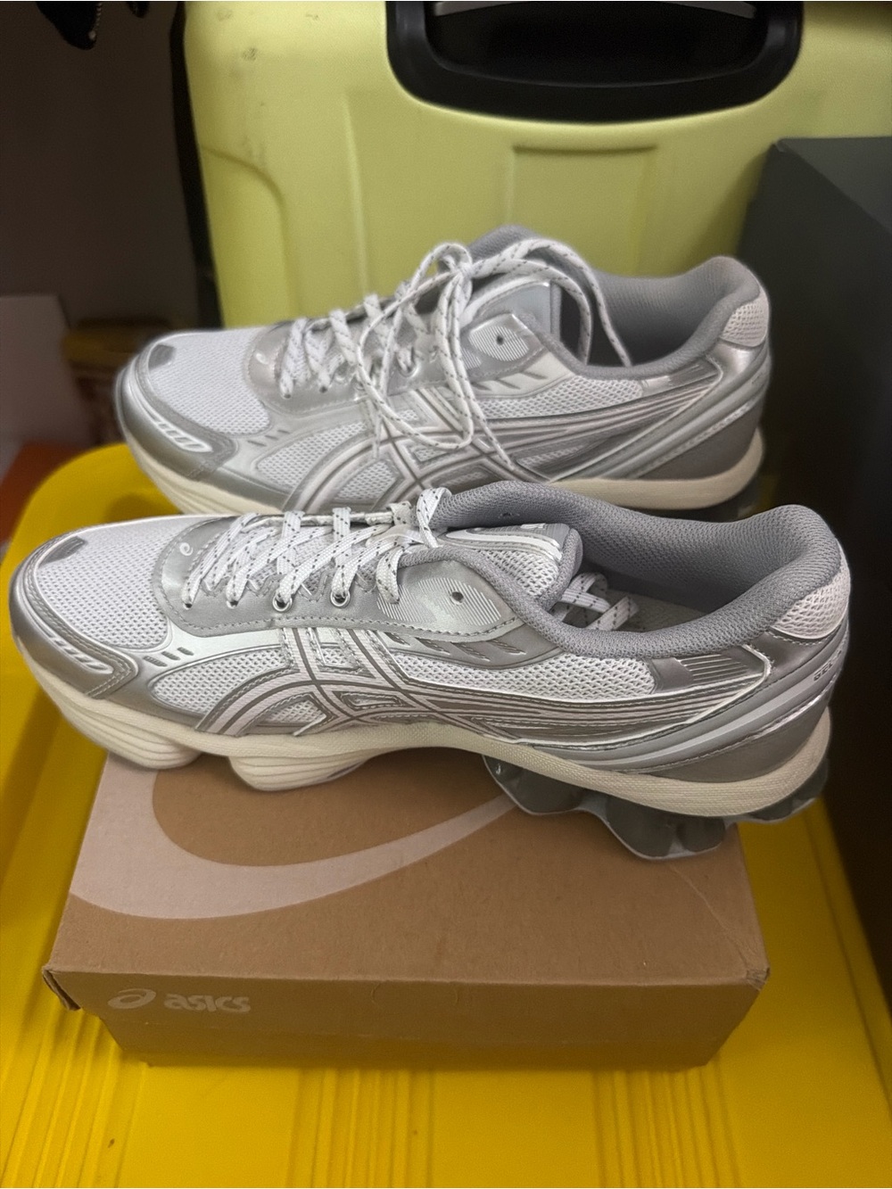 ASICS Gel-Kinetic Fluent White & Silver Running Sneakers